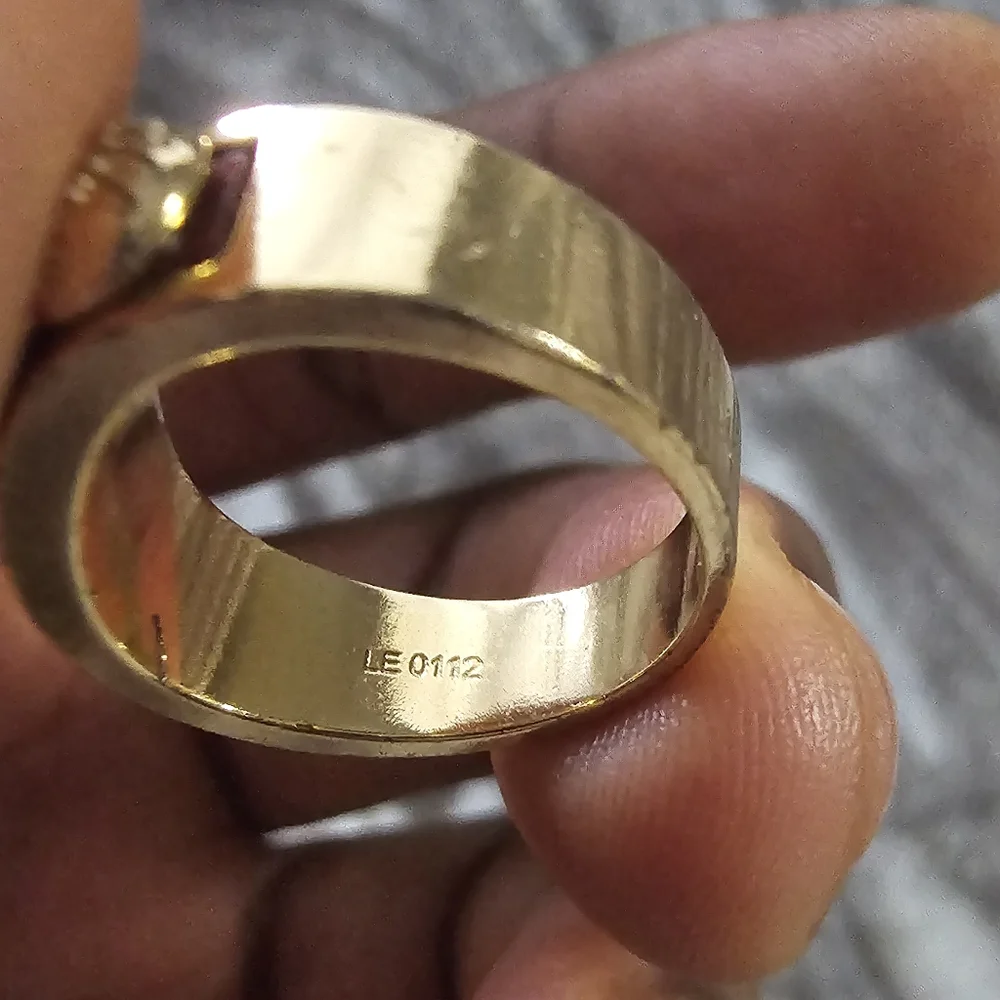 Louis Vuitton Ring - Picture 2 of 5